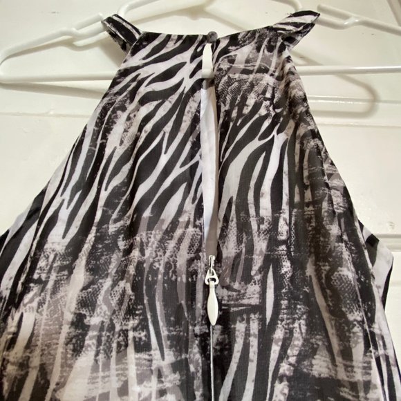 BEBE Deep Halter Vneck Zebra BW Black Striped Party Dress, Party, Small 2 - Picture 4 of 5